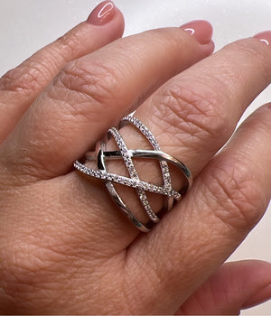 925 Sterling Silver Criss Crossed CZ Ring